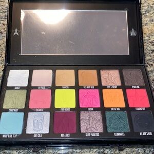 Conspiracy palette very minimally used. see pics